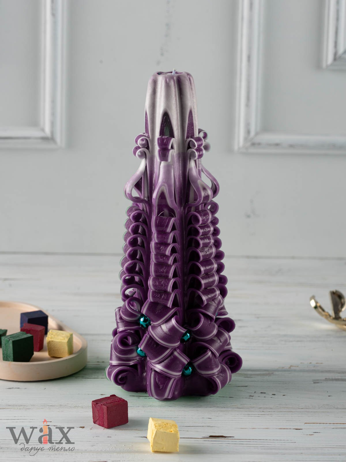 Різьблена "String"